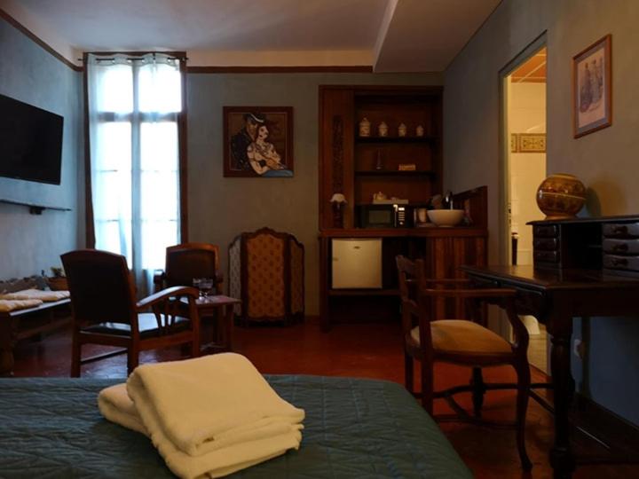 ペンション El Castell Embruixat