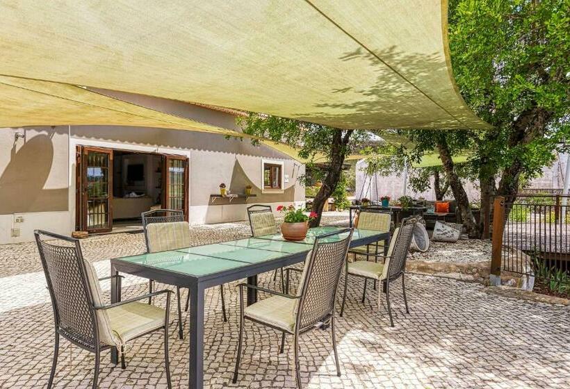 Пансион Figs On The Funcho Self Catering   A River Side Location