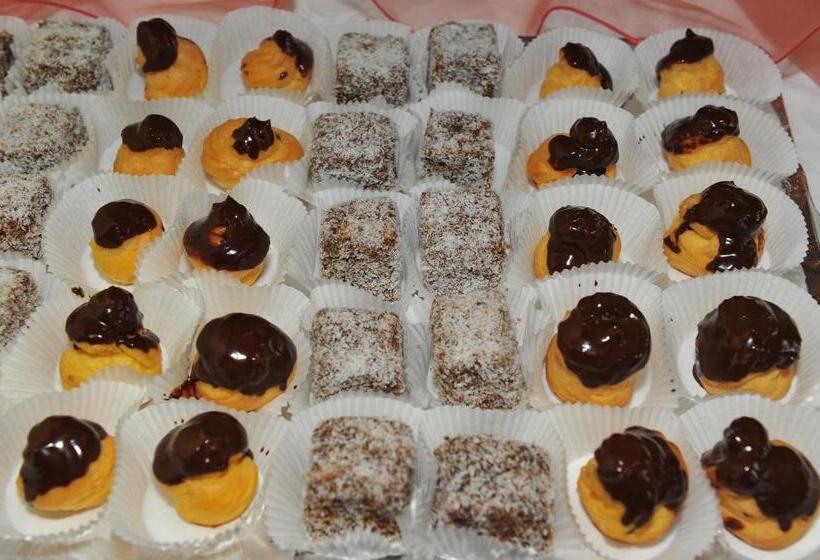 پانسیون Gostišče   Guest House Stari Hrast