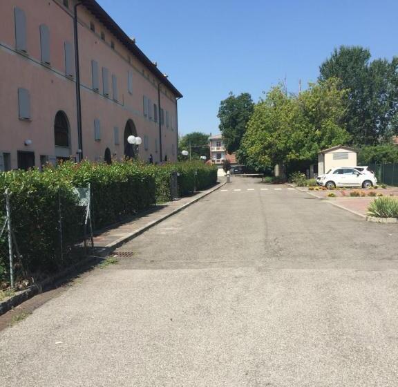 פנסיון La Camera Di Cavazzona