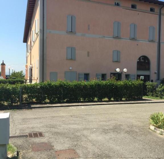 פנסיון La Camera Di Cavazzona