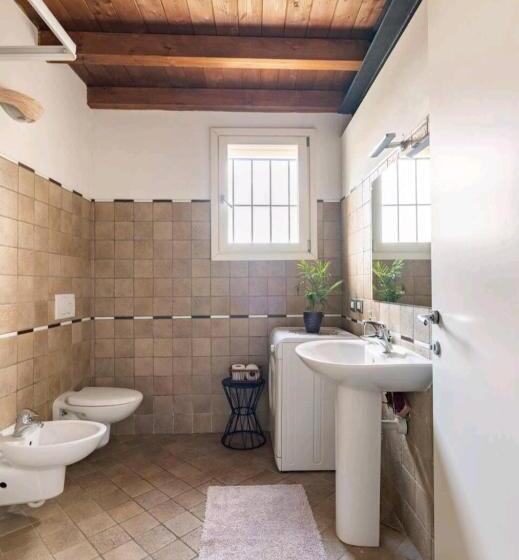 פנסיון La Camera Di Cavazzona