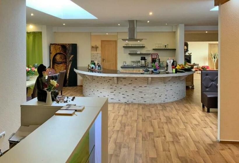 פנסיון To Freden Sien