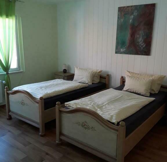 פנסיון To Freden Sien