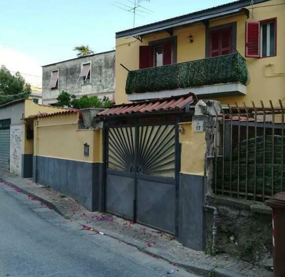 بنسيون Naples Week Troisi