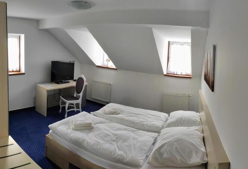 膳宿费 Penzión žabokrek U Hoffera