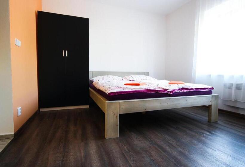 פנסיון Penzion Kanon