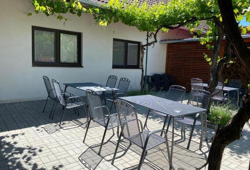 פנסיון Penzion Kanon