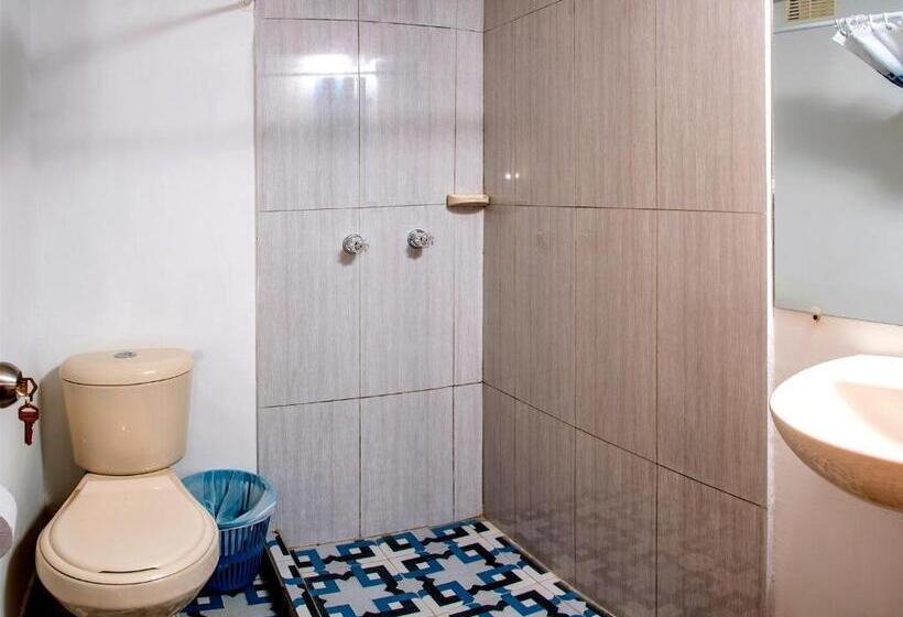 بنسيون Secretos Del Eden