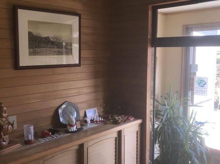 Пансион 民宿とまとハウスtomato House