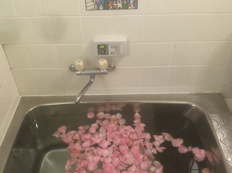 Пансион 民宿とまとハウスtomato House