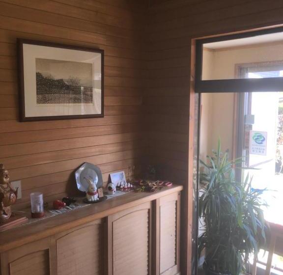 Пансион 民宿とまとハウスtomato House