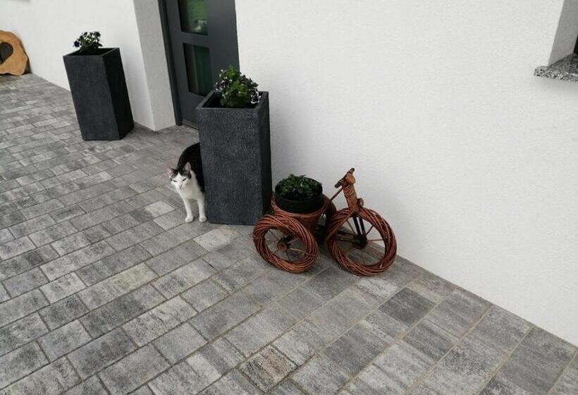 פנסיון Wohlfühlhof Bachzelt