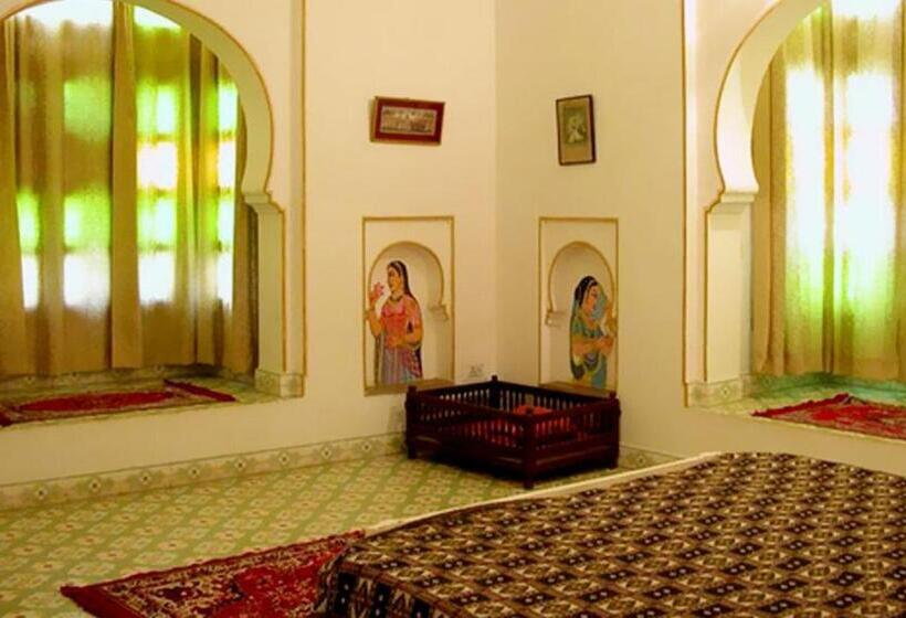 Курорт Bijay Niwas Palace