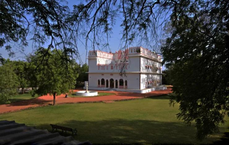 Курорт Bijay Niwas Palace