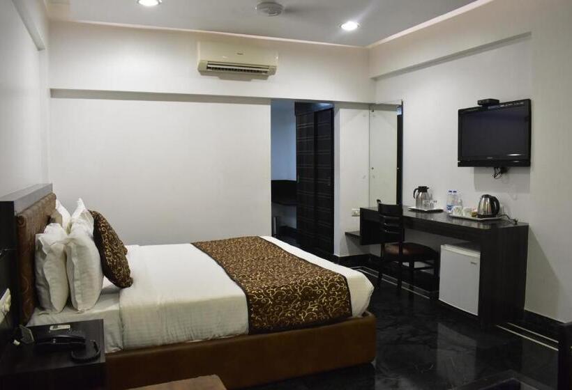 Shilpi Hill Resort