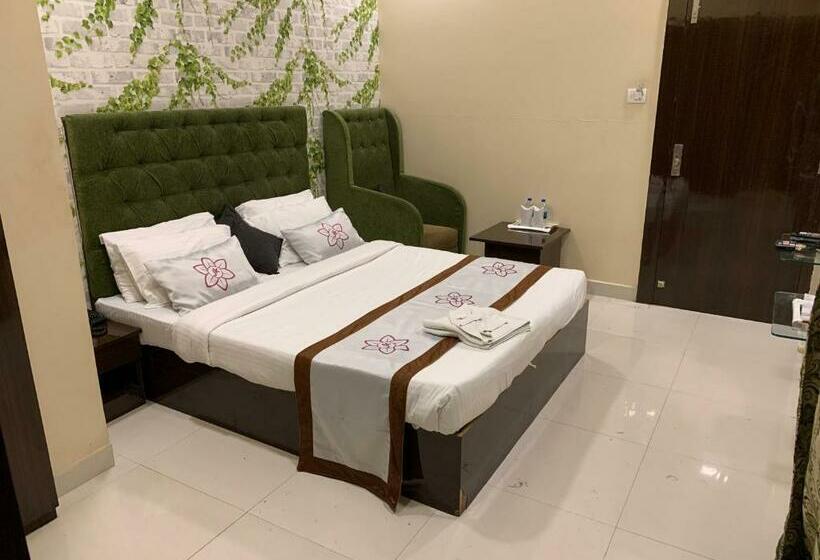 The Jk Hotel   Opp Railway Station, Civil Lines, Sadar, Nagpur