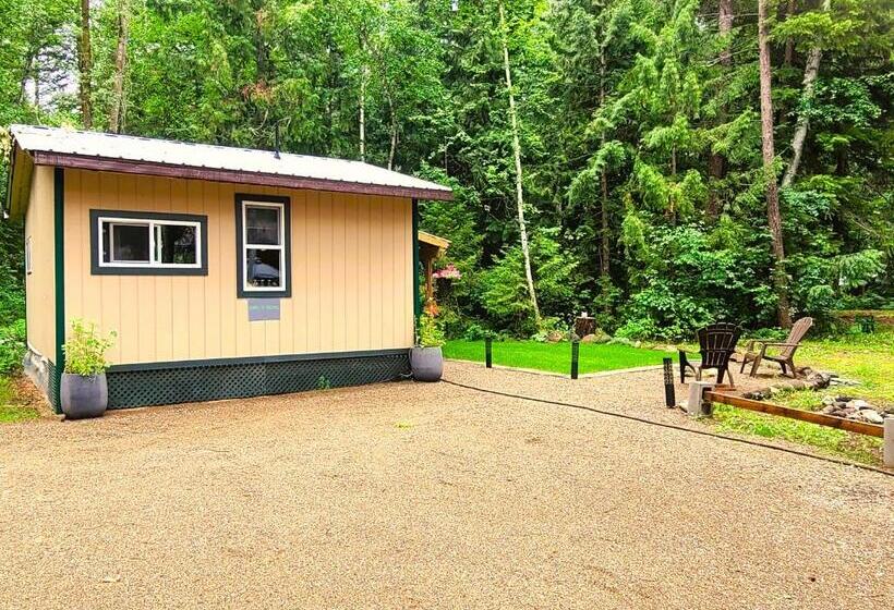 Woodcrest Bed And Breakfast