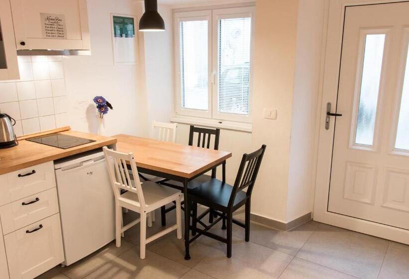 هاستل Koper2stay