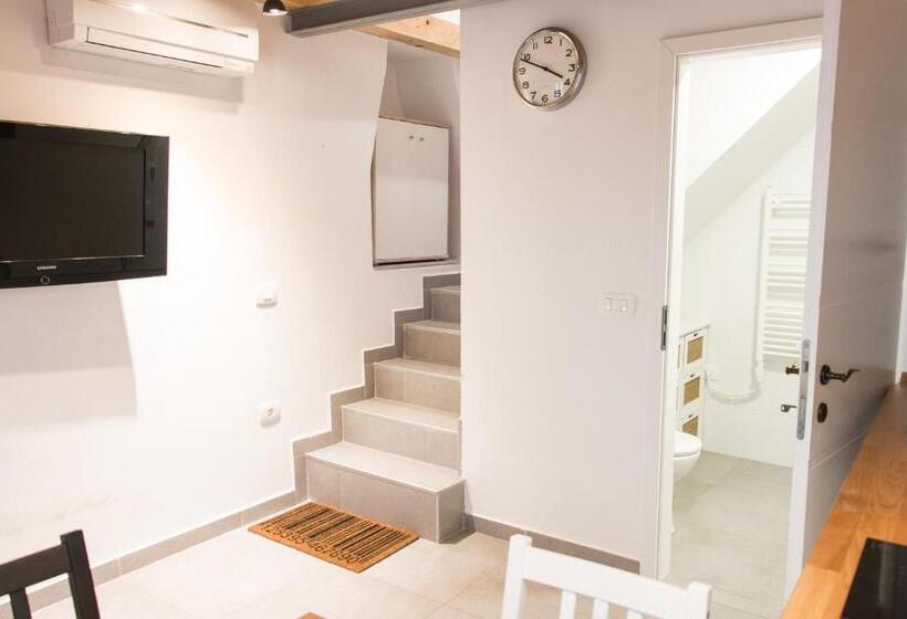 هاستل Koper2stay