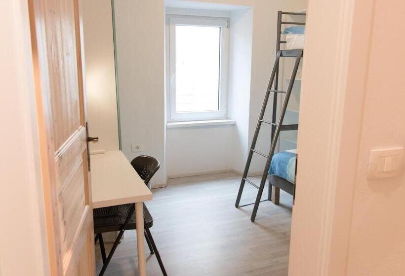 هاستل Koper2stay