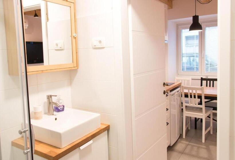 هاستل Koper2stay