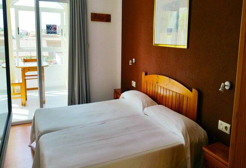 Apartamentos Sol Y Luna 3000