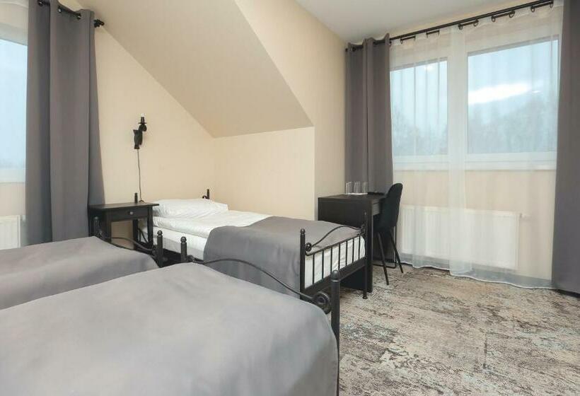 تختخواب و صبحانه Branša