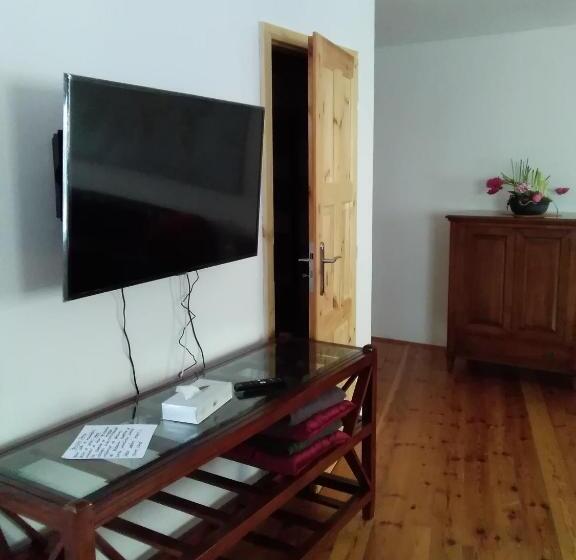 Bed and Breakfast Lomnice Nad Popelkou