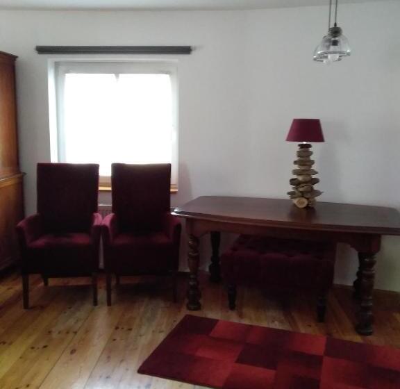 Bed and Breakfast Lomnice Nad Popelkou