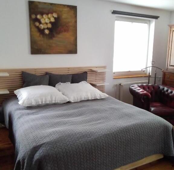 Bed and Breakfast Lomnice Nad Popelkou