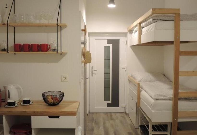 تختخواب و صبحانه Mamut Stay