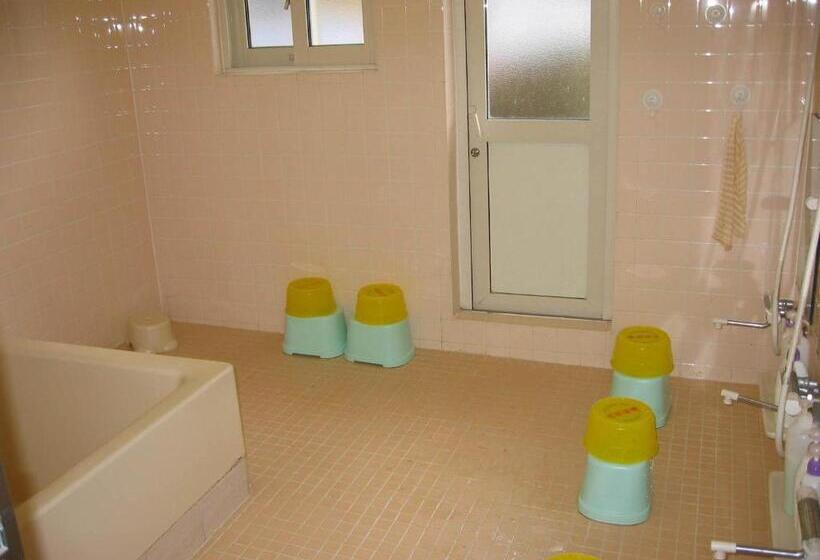 تختخواب و صبحانه Resort Inn Sakanoshita