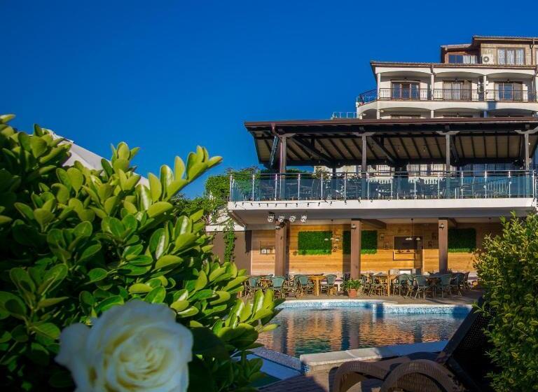 Family Hotel Sunrise