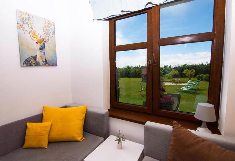 בית מלון כפרי Apikraina