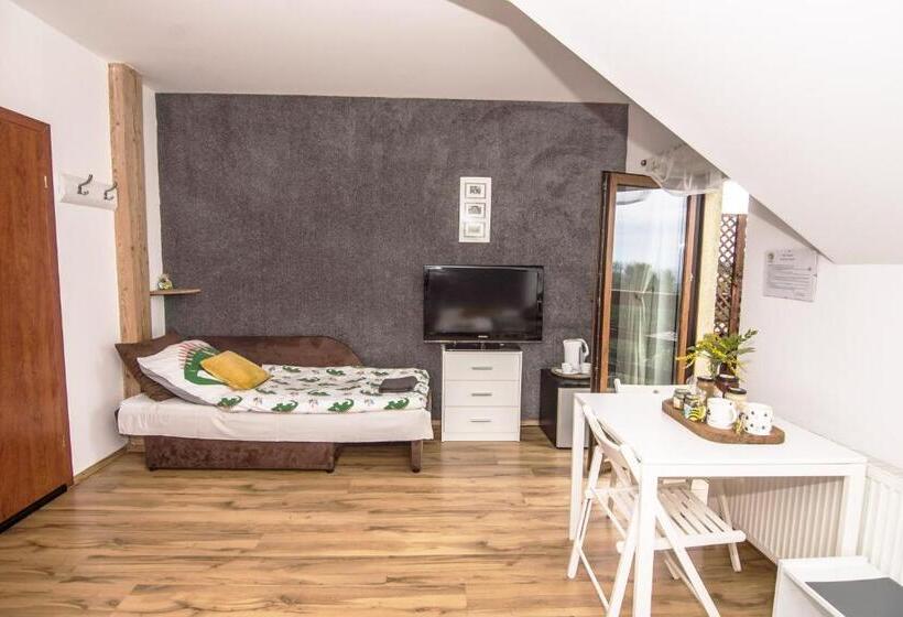 בית מלון כפרי Apikraina