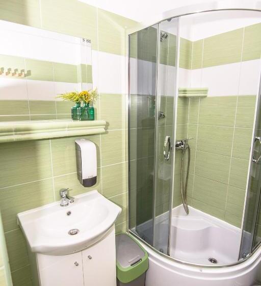 בית מלון כפרי Apikraina