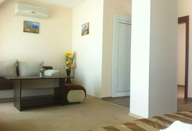 Family Hotel Sunrise