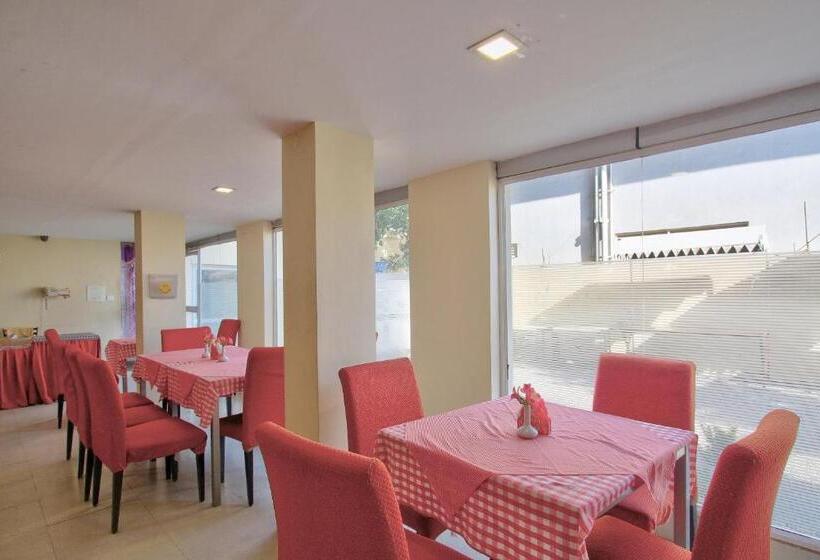 酒店 Capital O Hills Palace