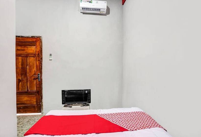 فندق Oyo 90799 Griyo Sonia