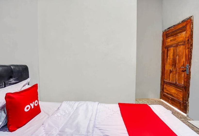 فندق Oyo 90799 Griyo Sonia