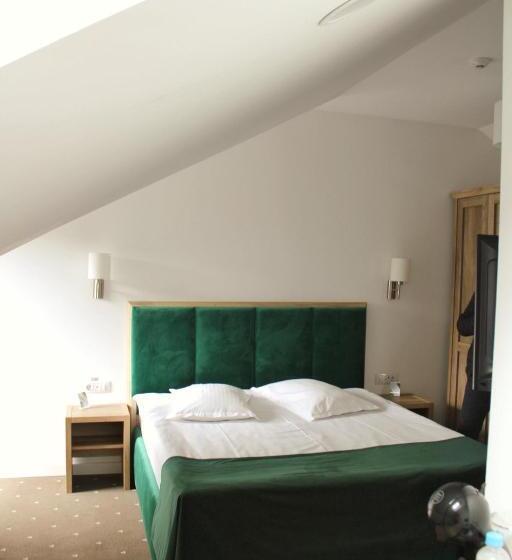 호텔 Păunașul Codrilor