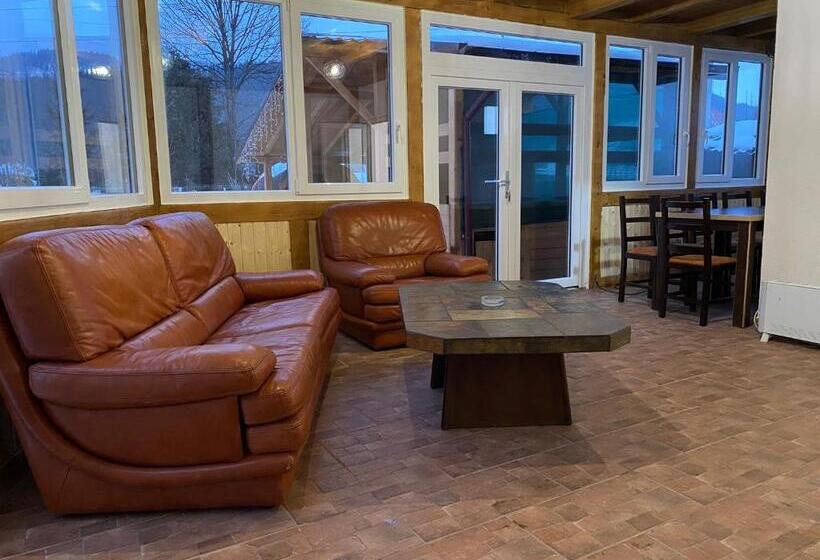 호텔 Păunașul Codrilor