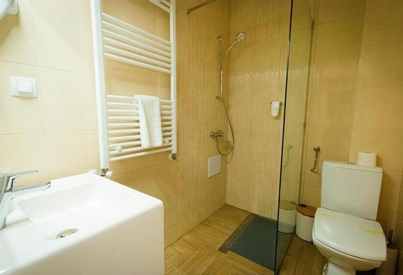 호텔 Păunașul Codrilor