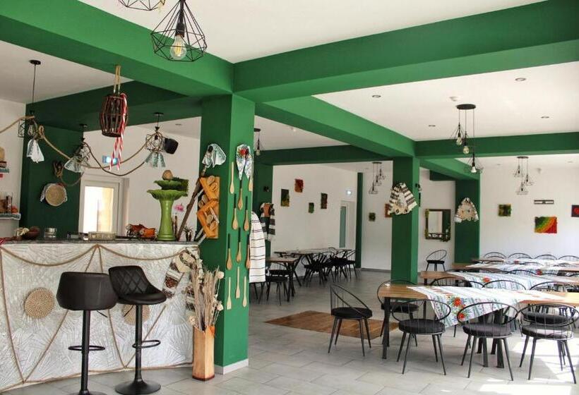 호텔 Păunașul Codrilor