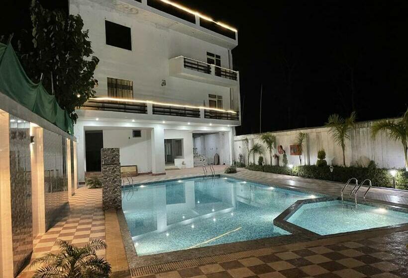 ホテル Sumedha G Village Resort And Spa