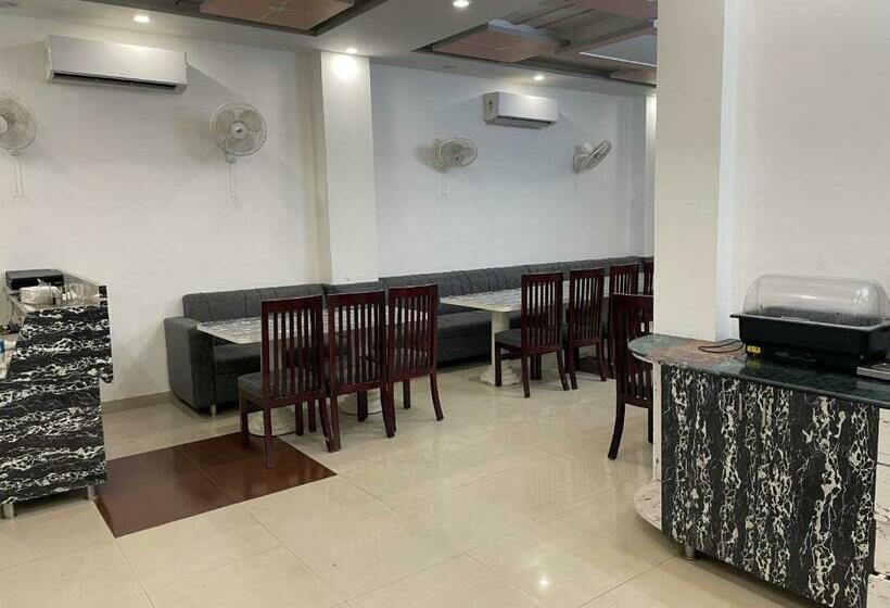 ホテル Sumedha G Village Resort And Spa