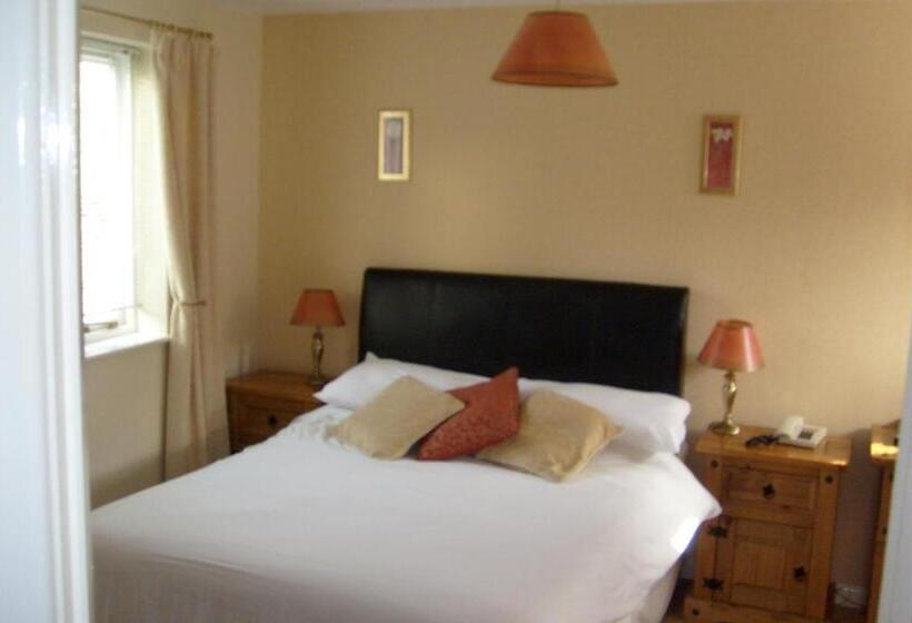 Отель The Belfry