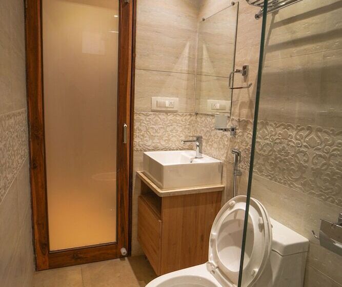 호텔 Treehouse Mars Beach Cottages