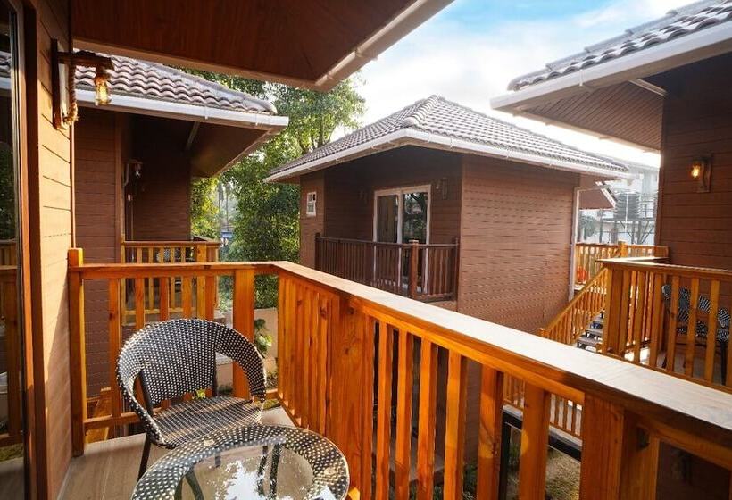 호텔 Treehouse Mars Beach Cottages